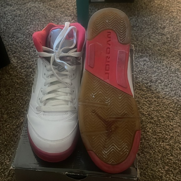 Air Jordan 5 - Picture 3 of 3